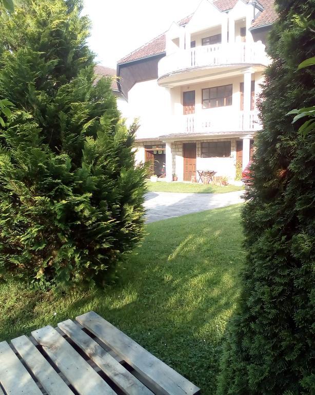 Guest House Aleksandra Баина-Башта Экстерьер фото