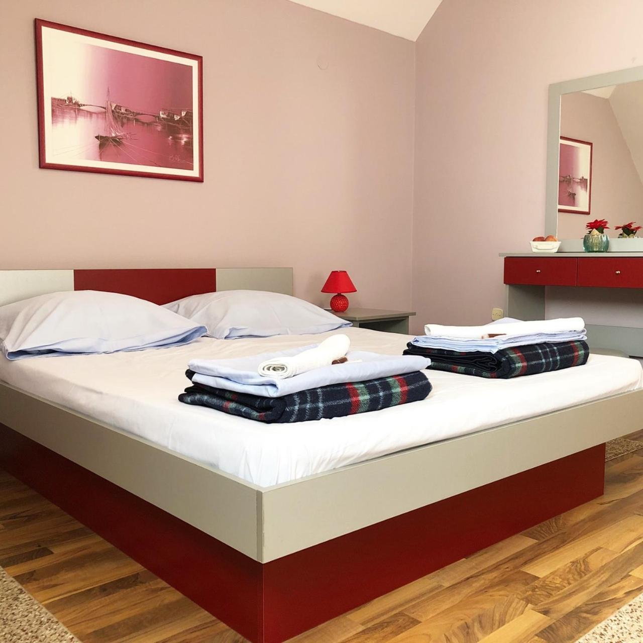 Guest House Aleksandra Баина-Башта Экстерьер фото